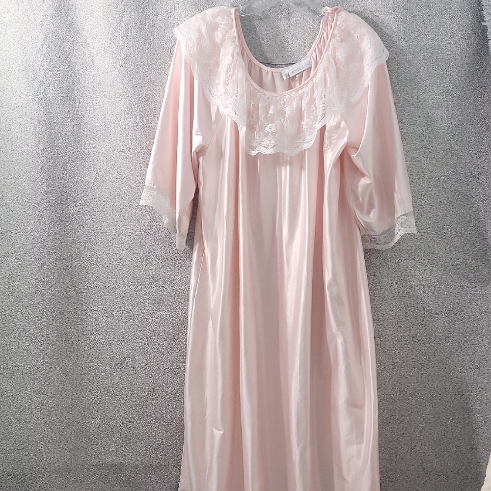 Vintage vandemere Women's  Pink Lace Nightgown One Size